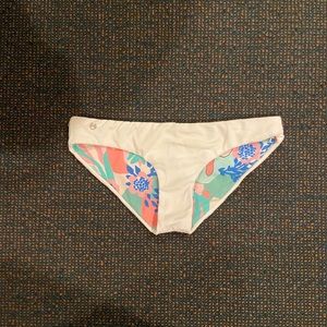 MAAJI reversible bikini bottom. Size small